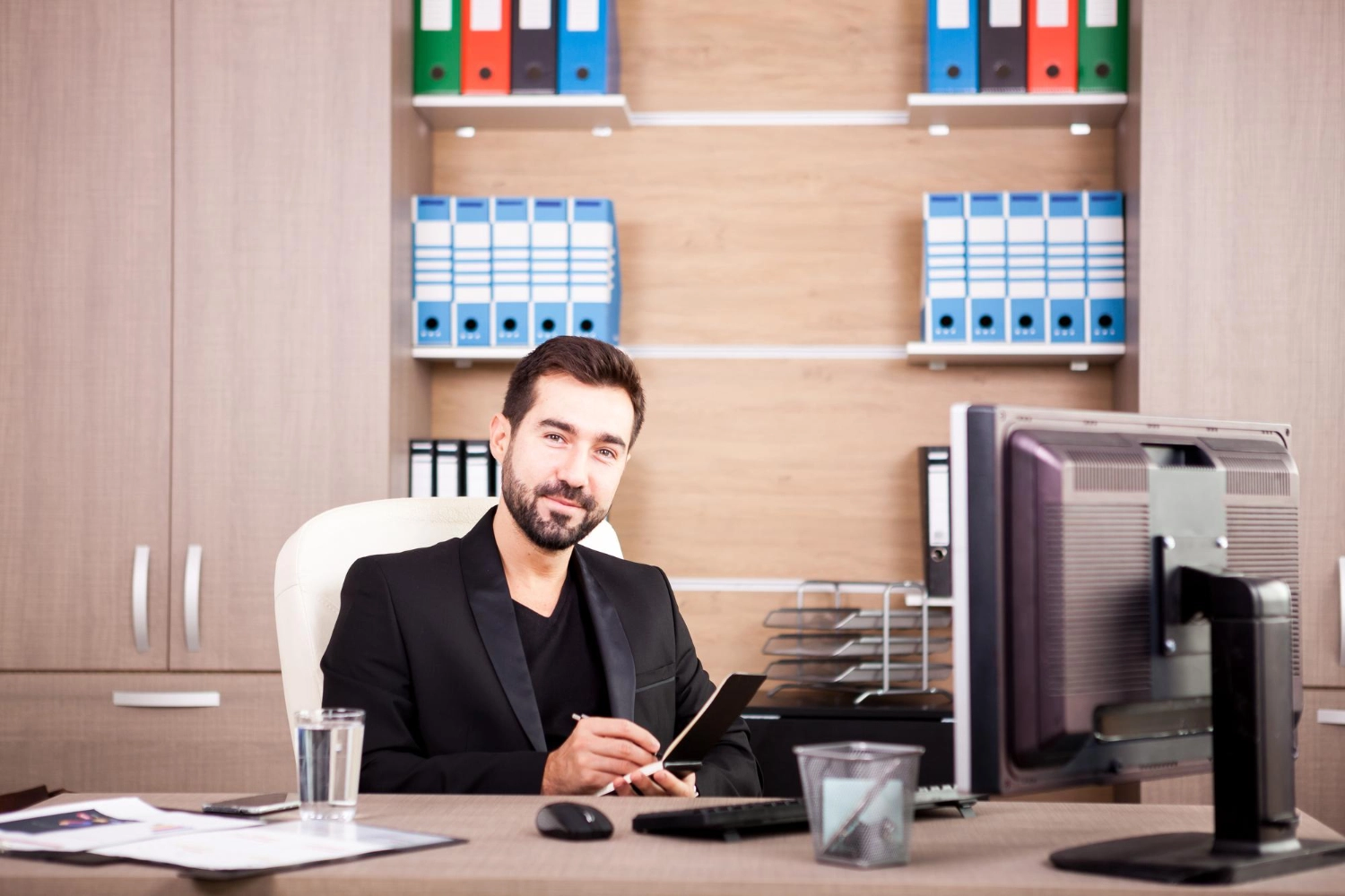 Do You Need an Office to Start a Company in a UAE Free Zone?